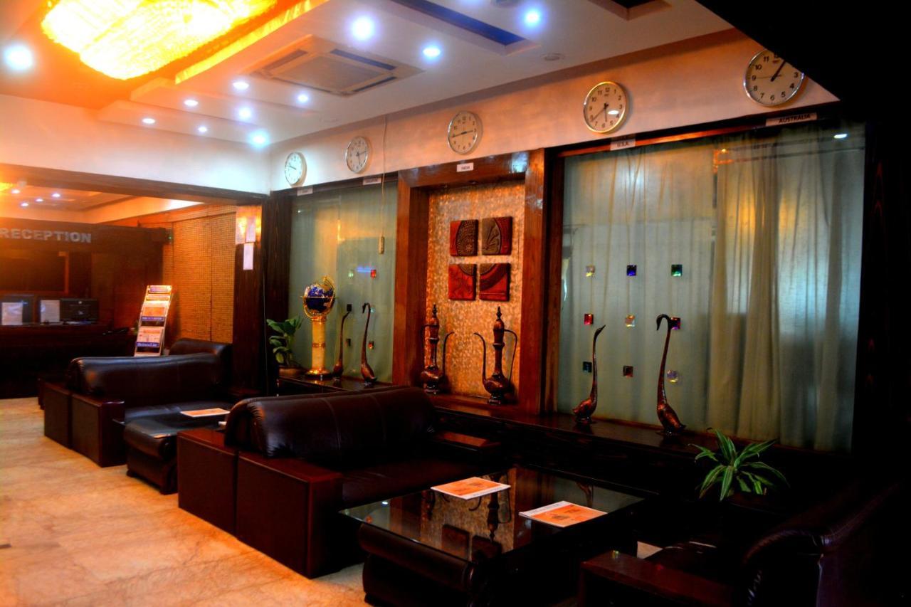 Hotel City Centaur And Convention Center- Vaccinated Staff Bangalore Esterno foto